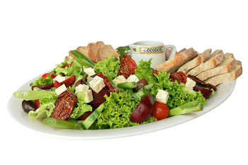 1024px-Salad_platter.jpg